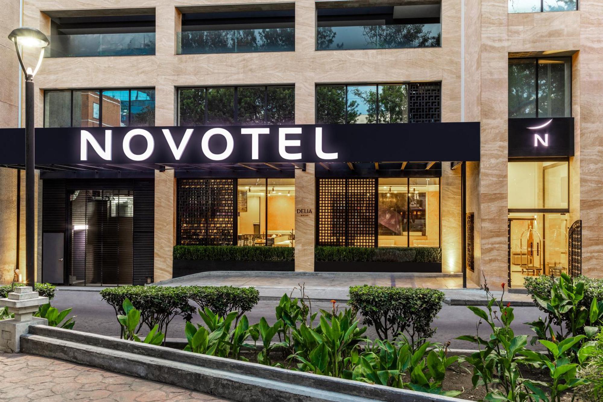 Novotel Mexico City Centro Historico Exterior photo